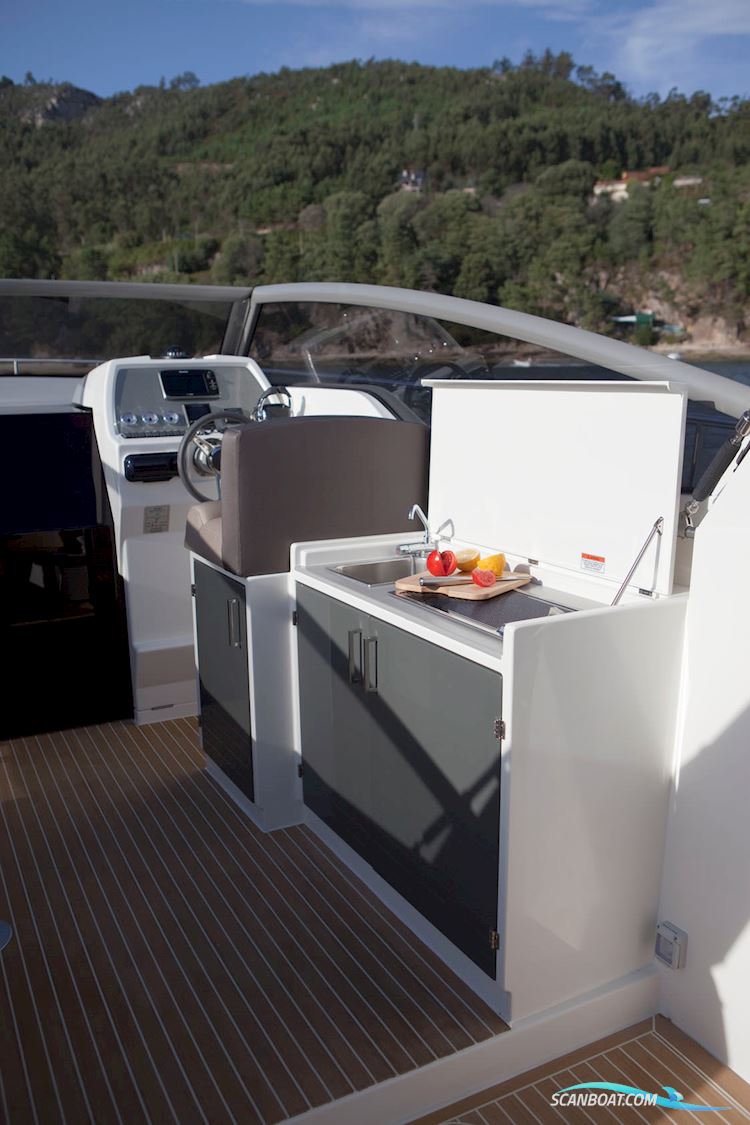 Rodman Spirit 31 Open Inboard