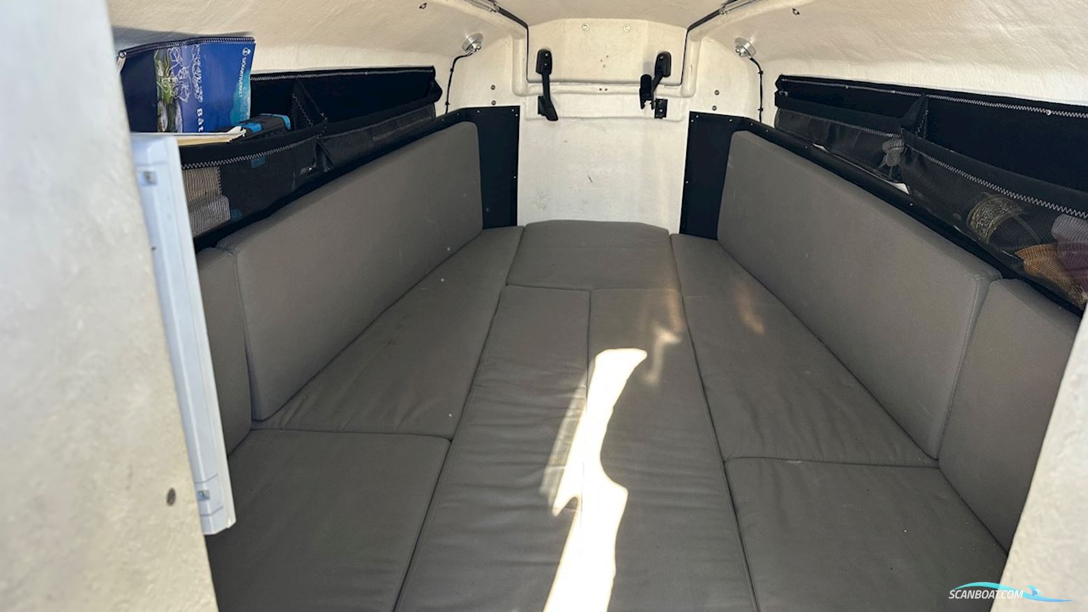 RUPERT 32 CABIN