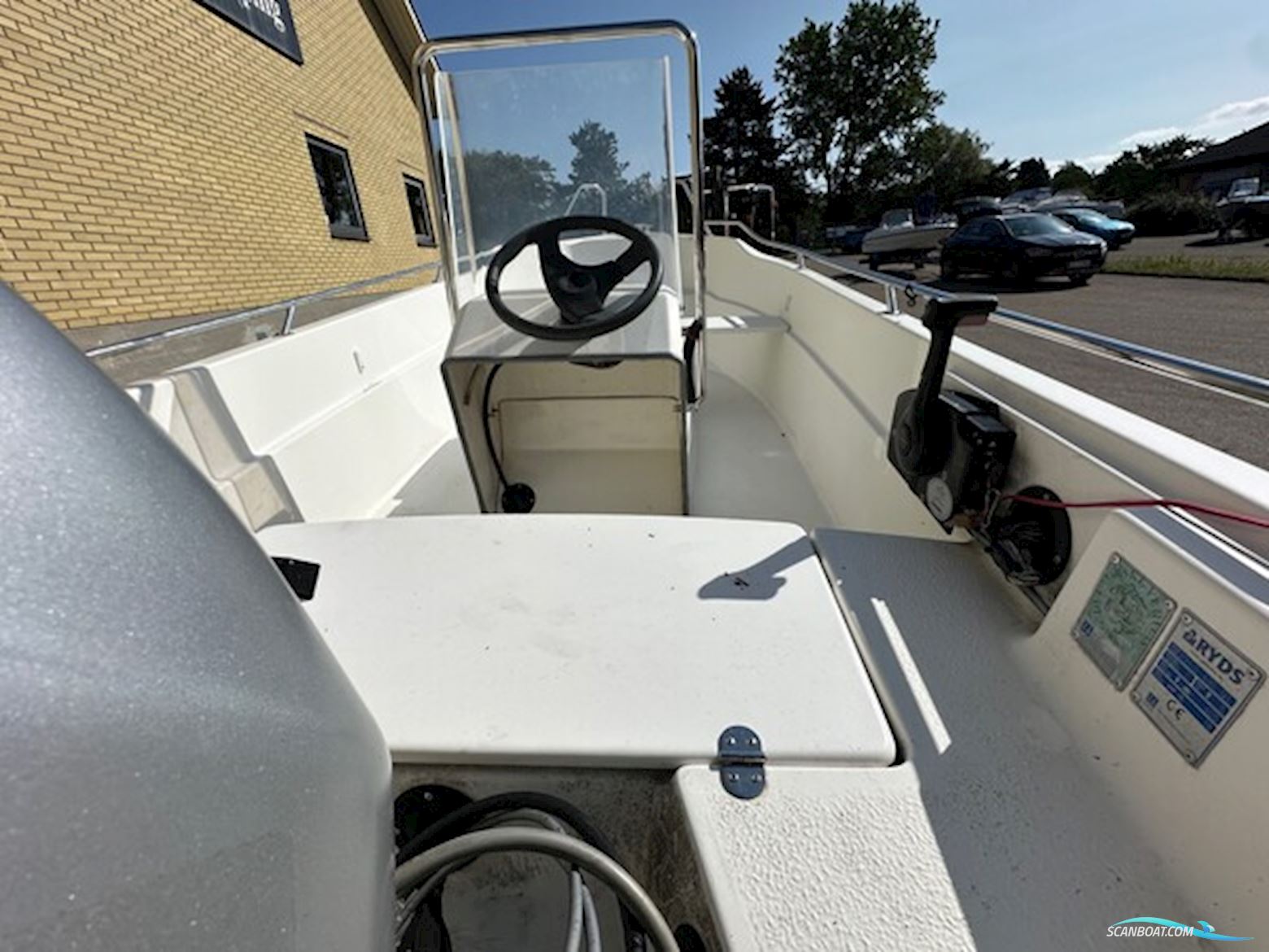 Ryds 435 DL Mariner 25 HK Efi