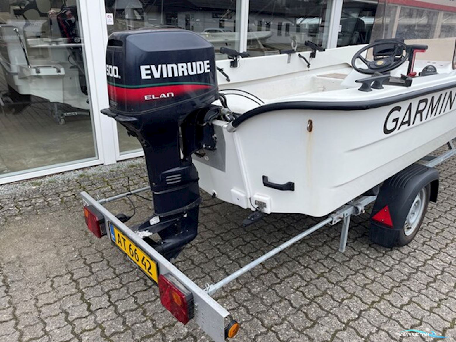 Ryds 480 S med 25 hk Evinrude 3 cylindret 2-takt og Variant 500 kg bådtrailer - Engros salg