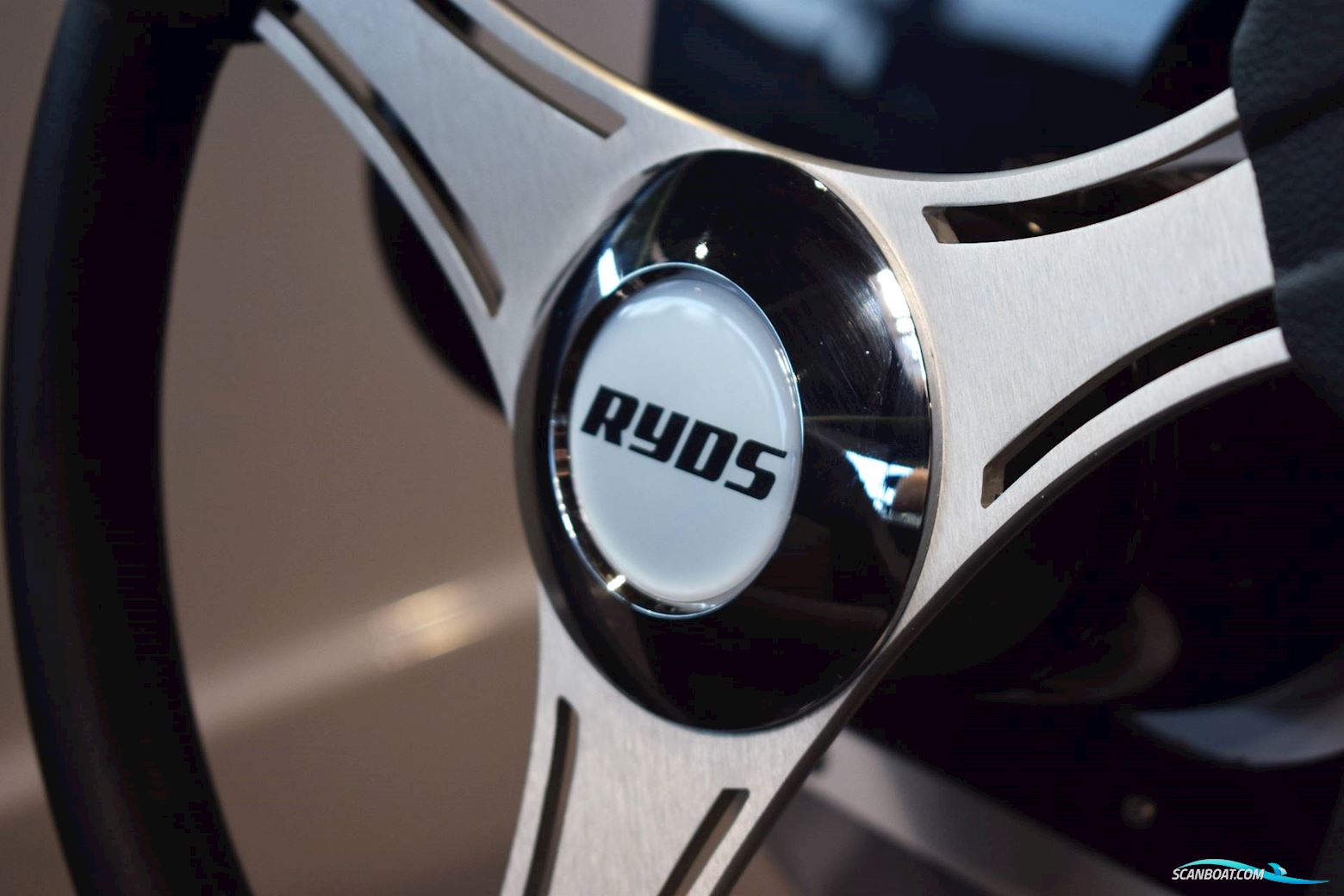 Ryds 630VI Mid C - Yamaha 115 HK/Udstyr