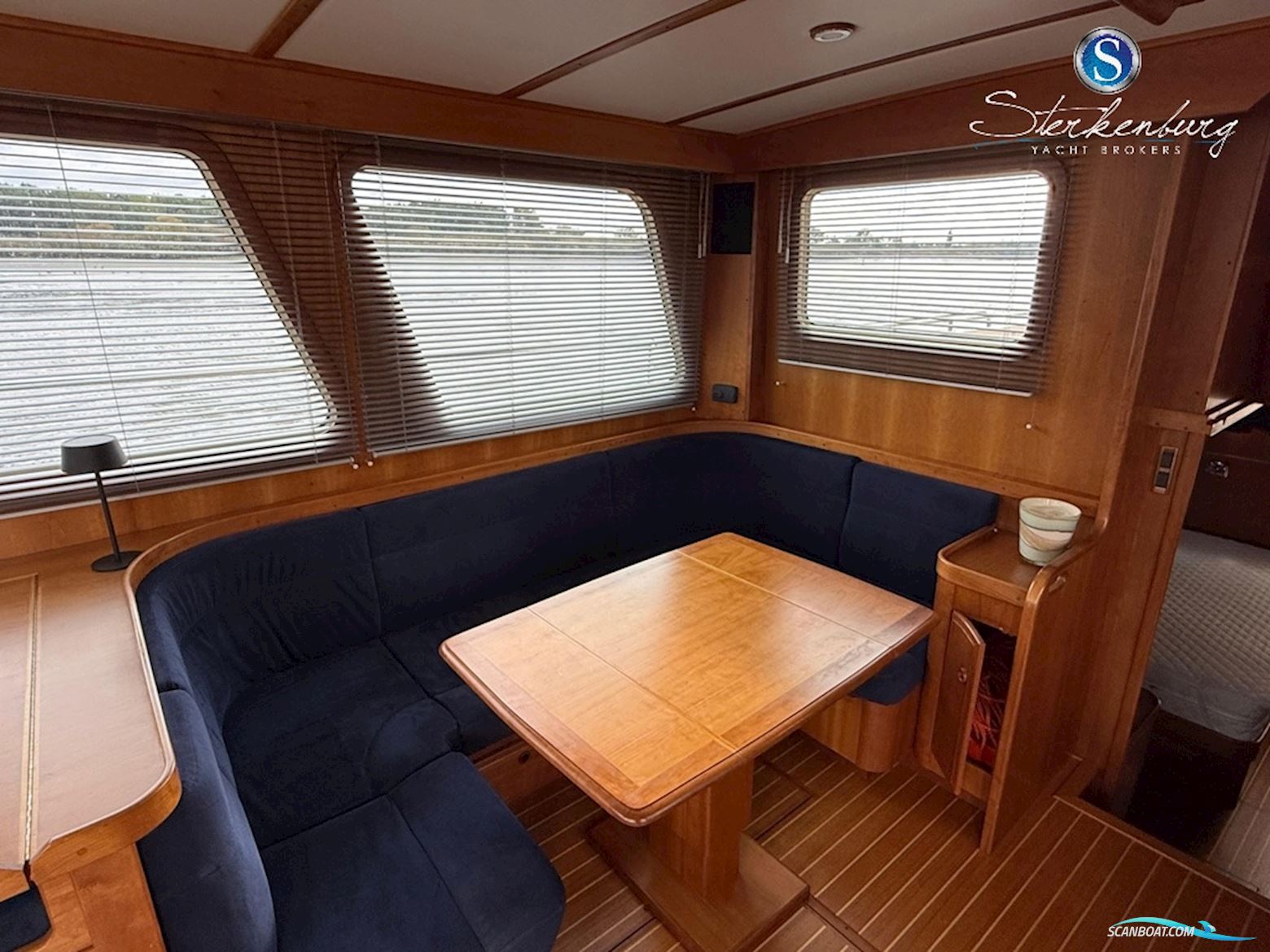 Sabre Yachts Sabreline 47