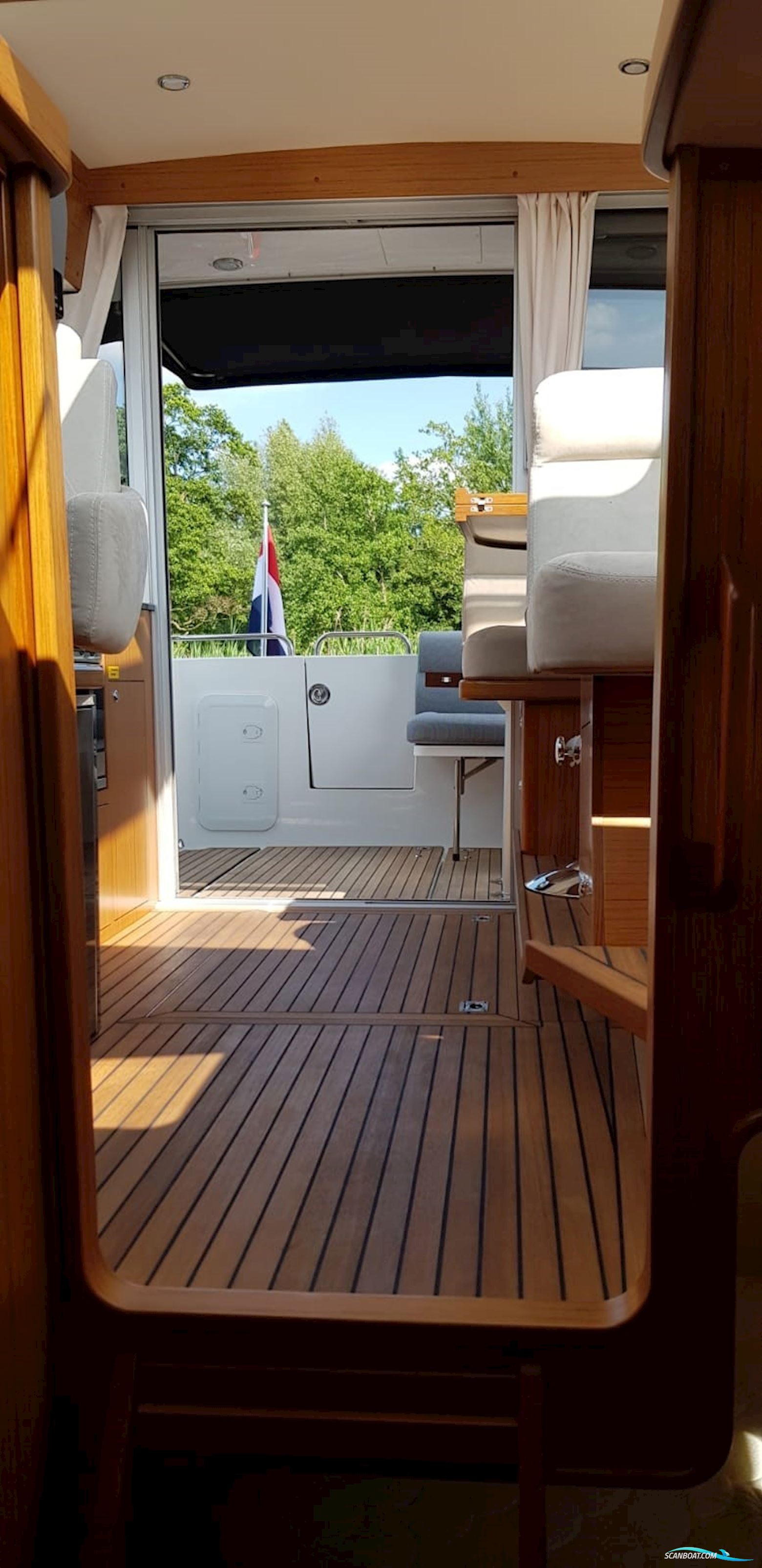 Saga 325