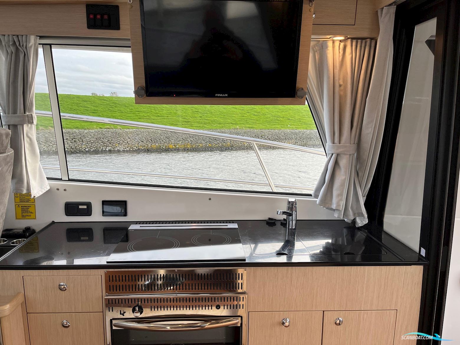 Saga 385