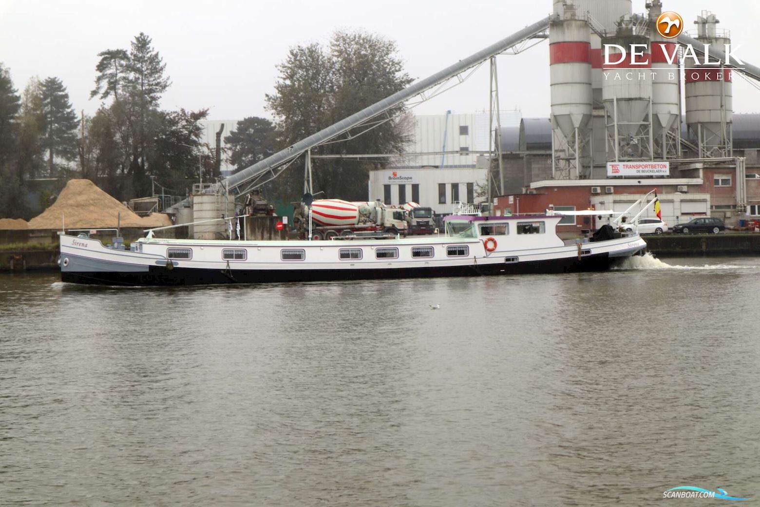 Sailing Houseboat 32M