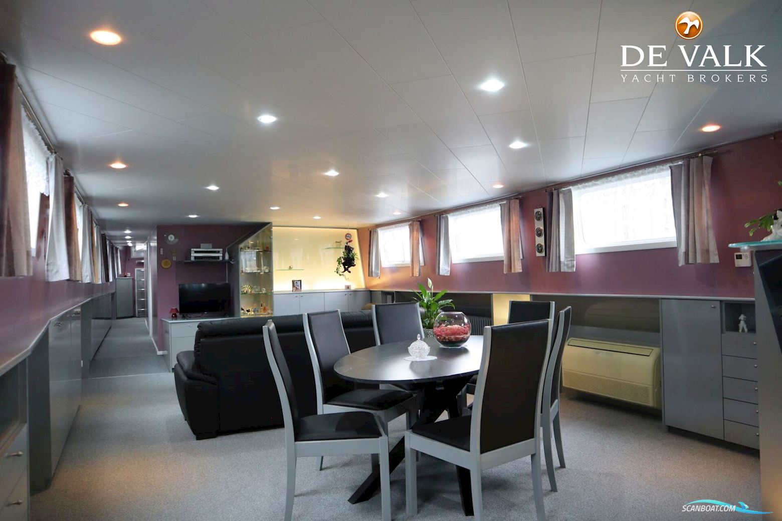 Sailing Houseboat 32M