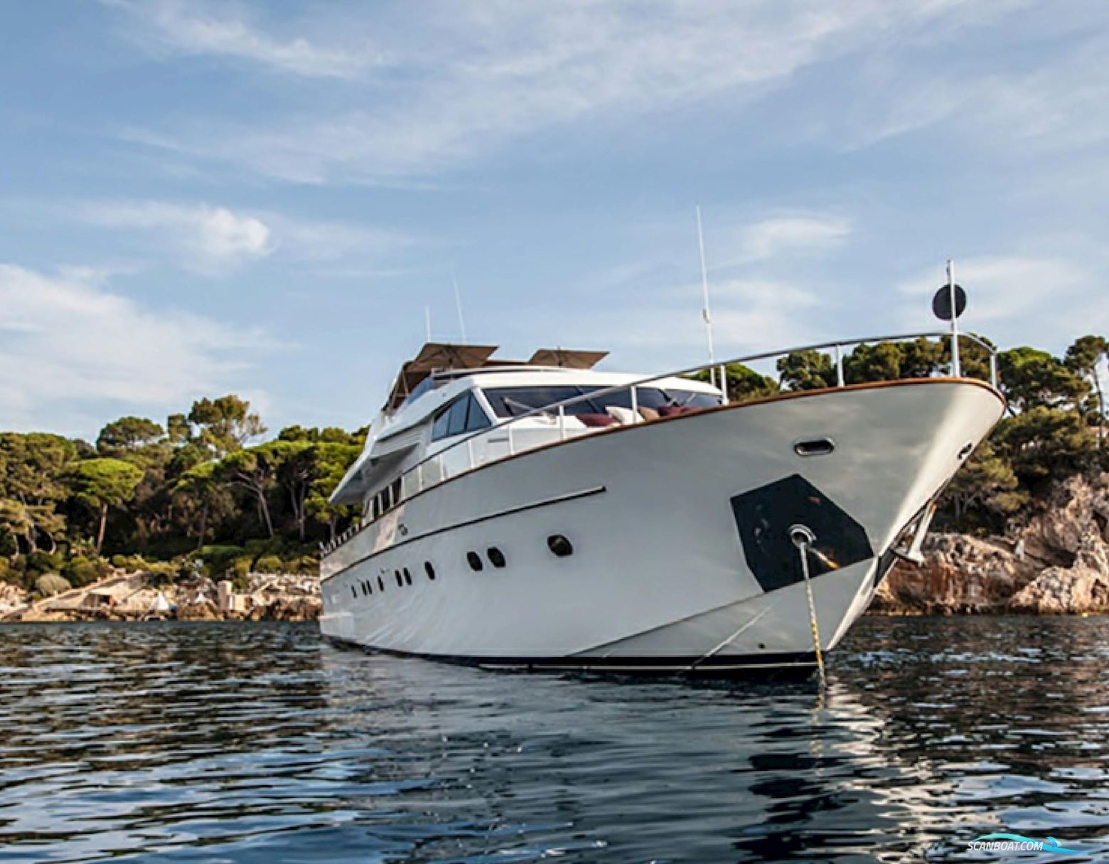 San Lorenzo  SL82 Motorboat 2000, with Caterpillar engine, France