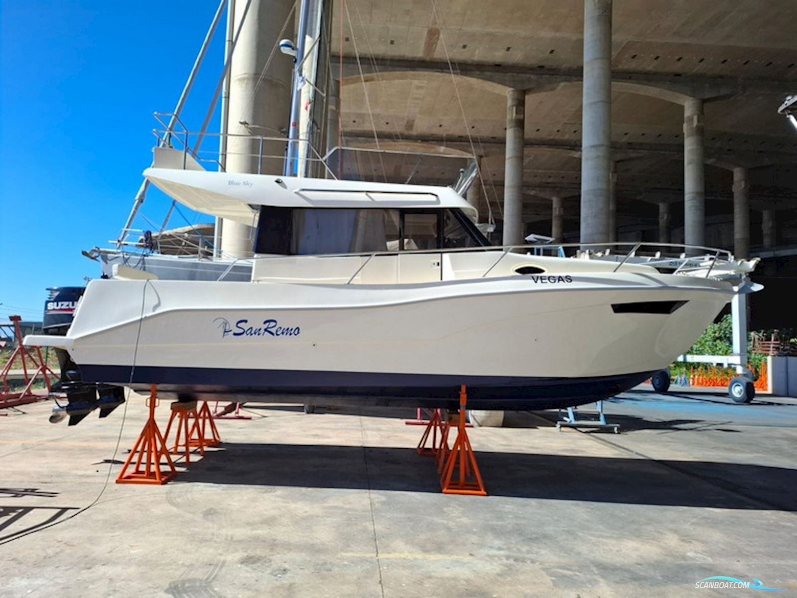 San Remo 860 Blue Sky