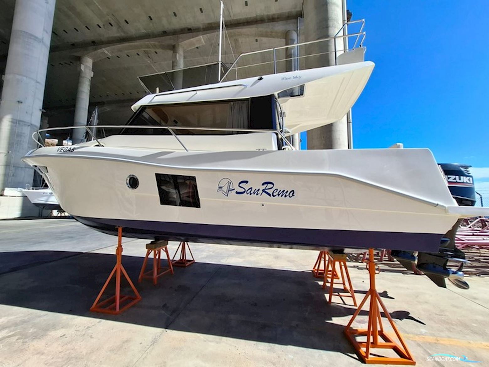 San Remo 860 Blue Sky