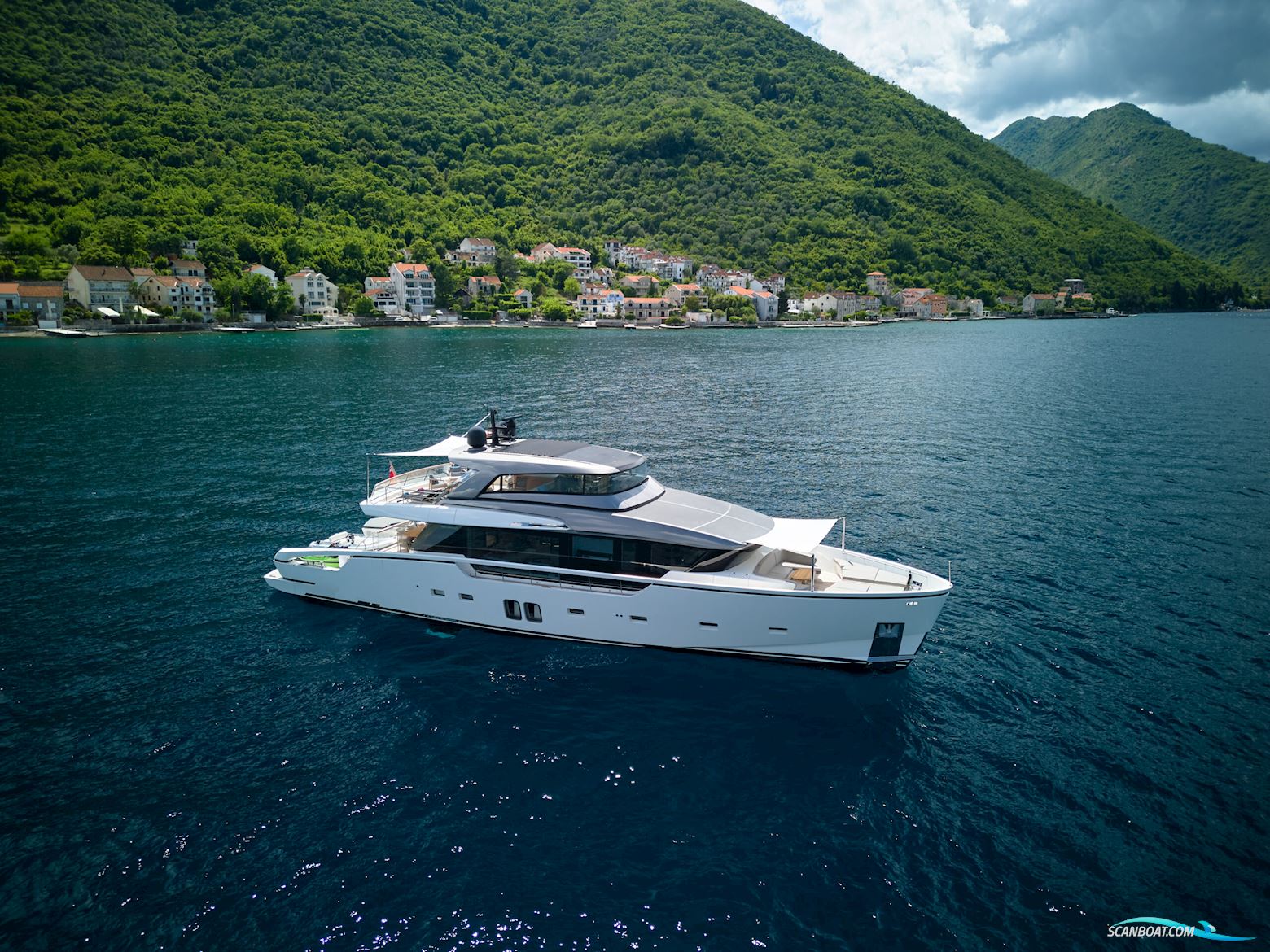 Sanlorenzo  Motorboat 2020, The Netherlands