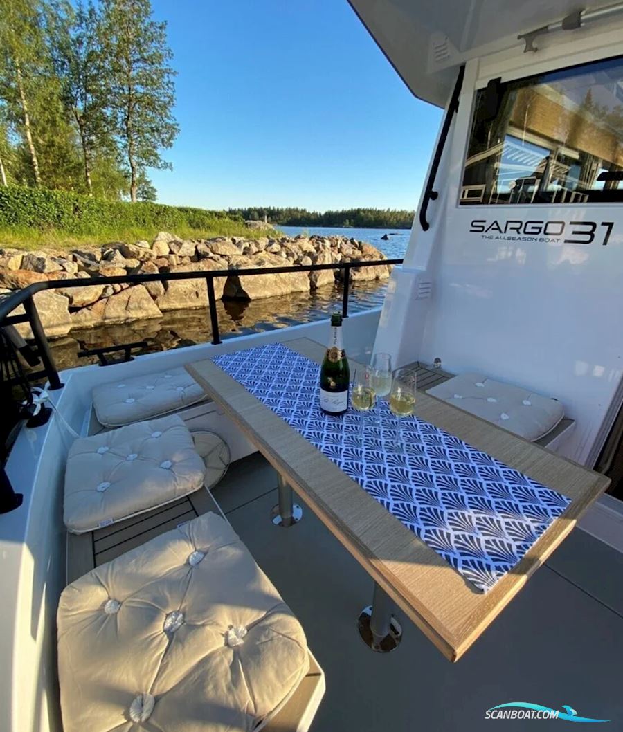 Sargo 31 Aft Door