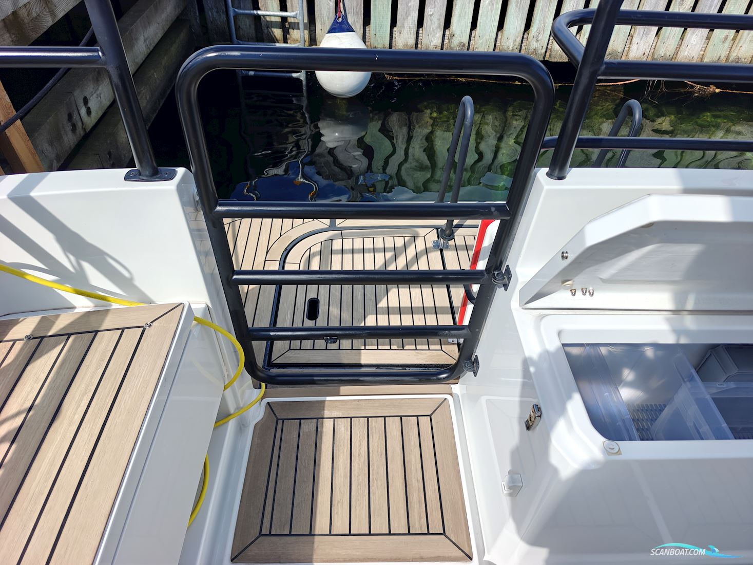 Sargo 33 Explorer