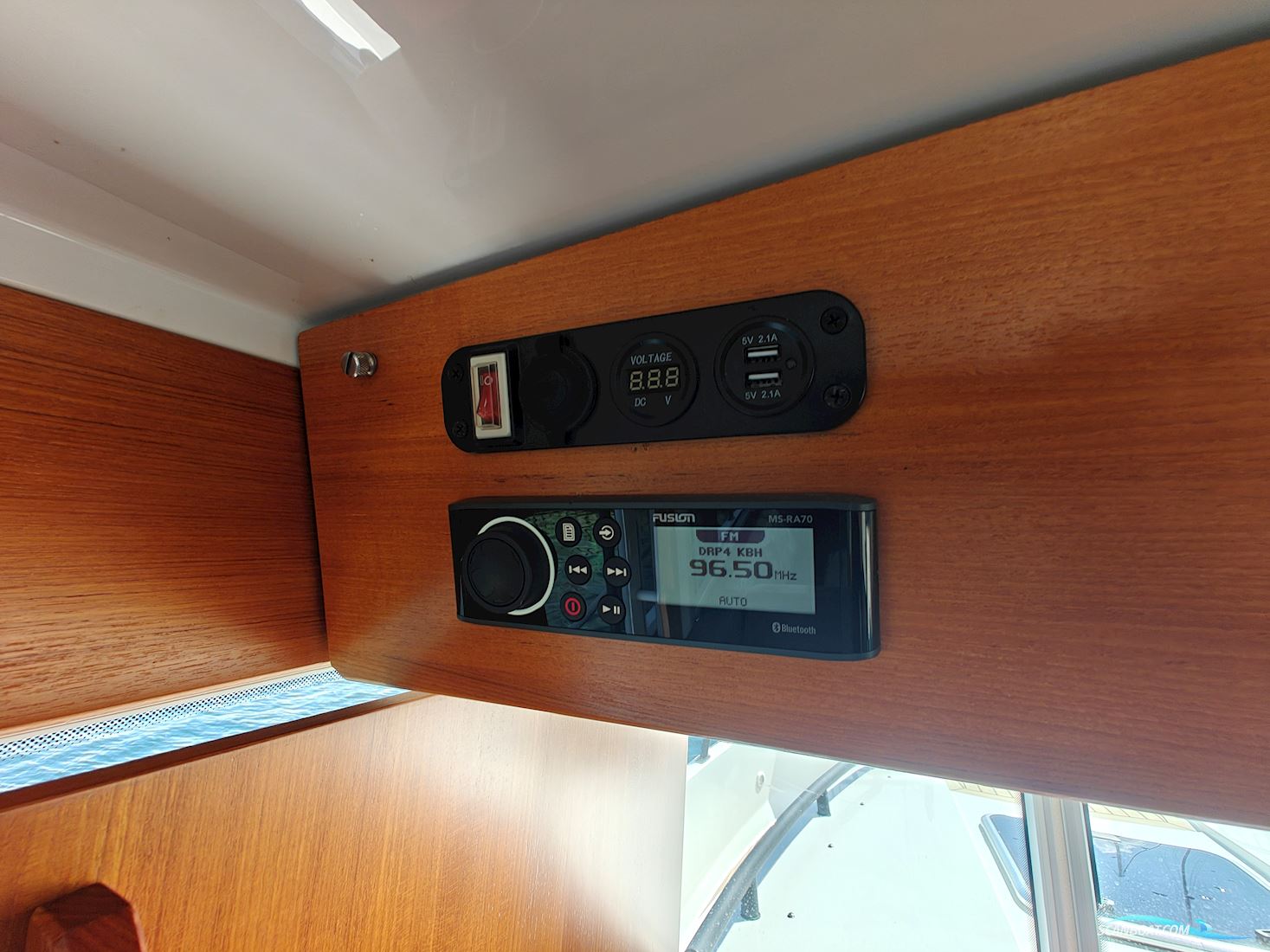 Sargo 33 Explorer