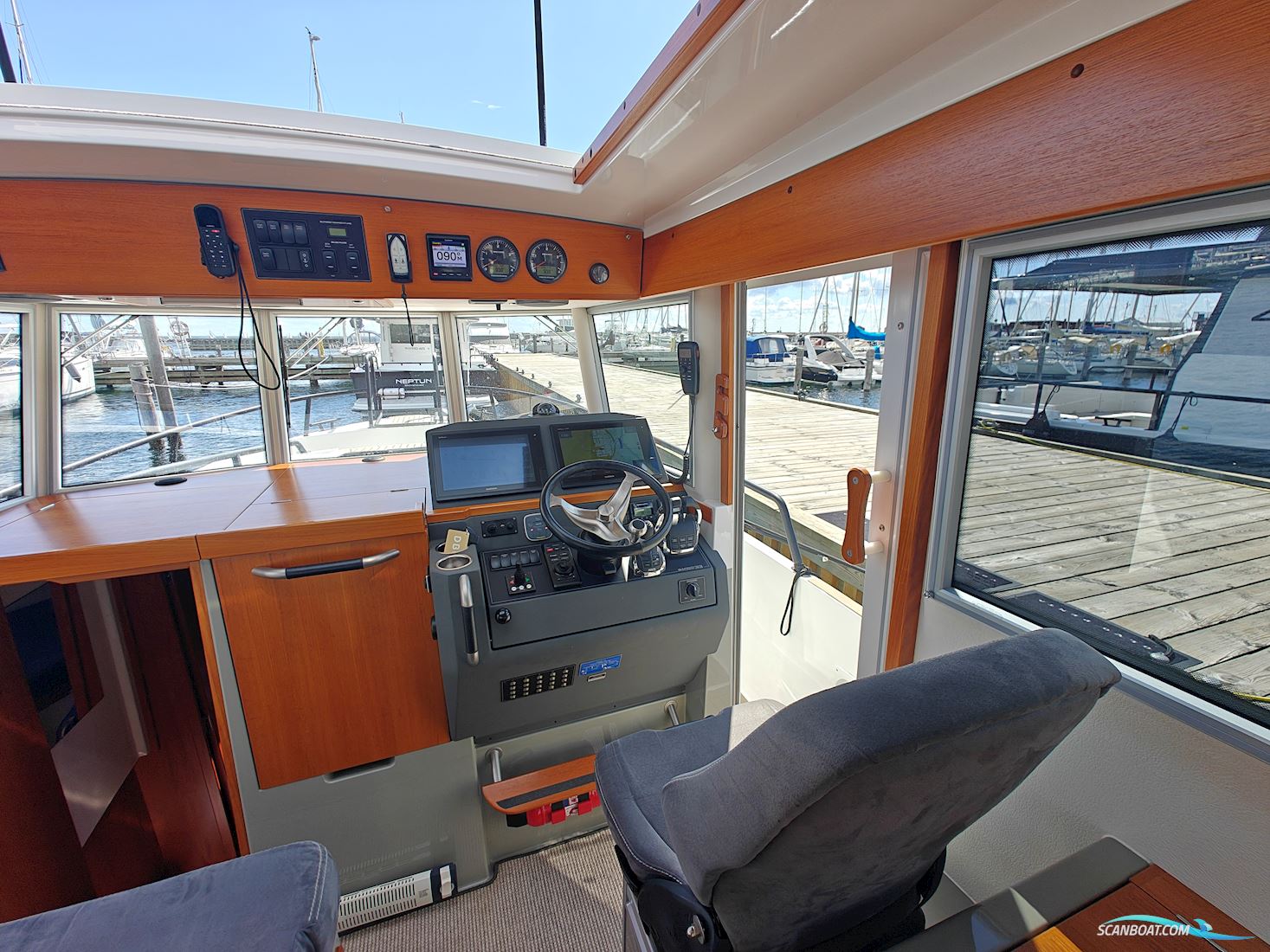 Sargo 33 Explorer