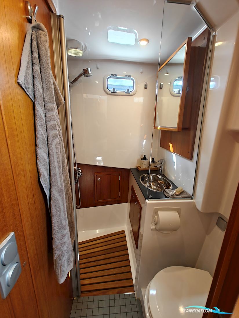 Sargo 33 Explorer