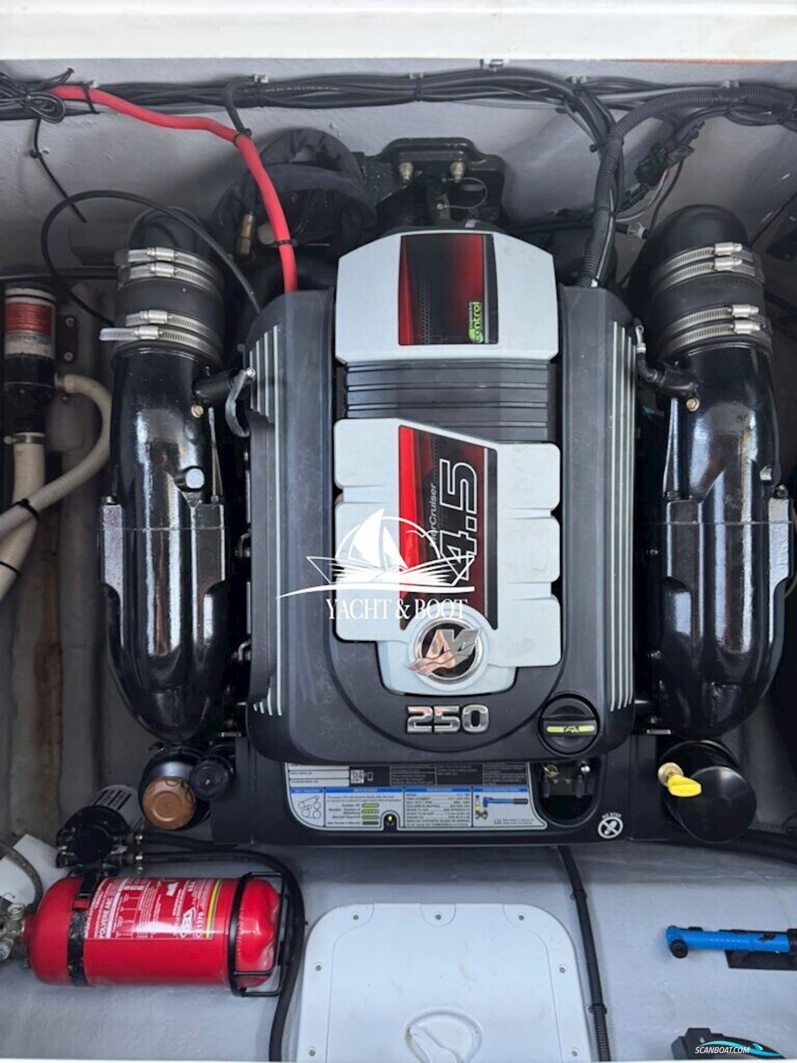 Saver 830 Cabin