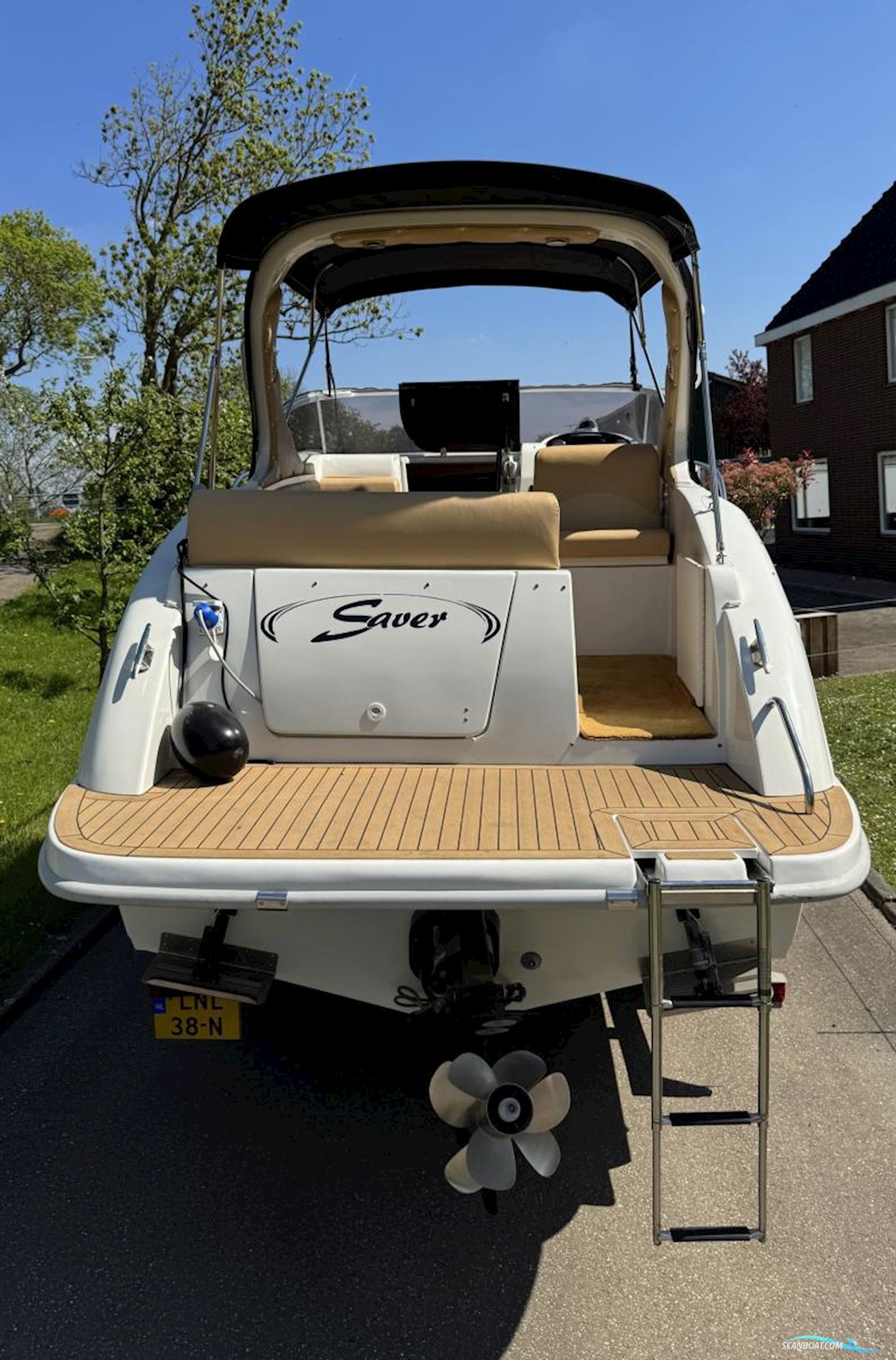 Saver Riviera 24 With Swimplatform
