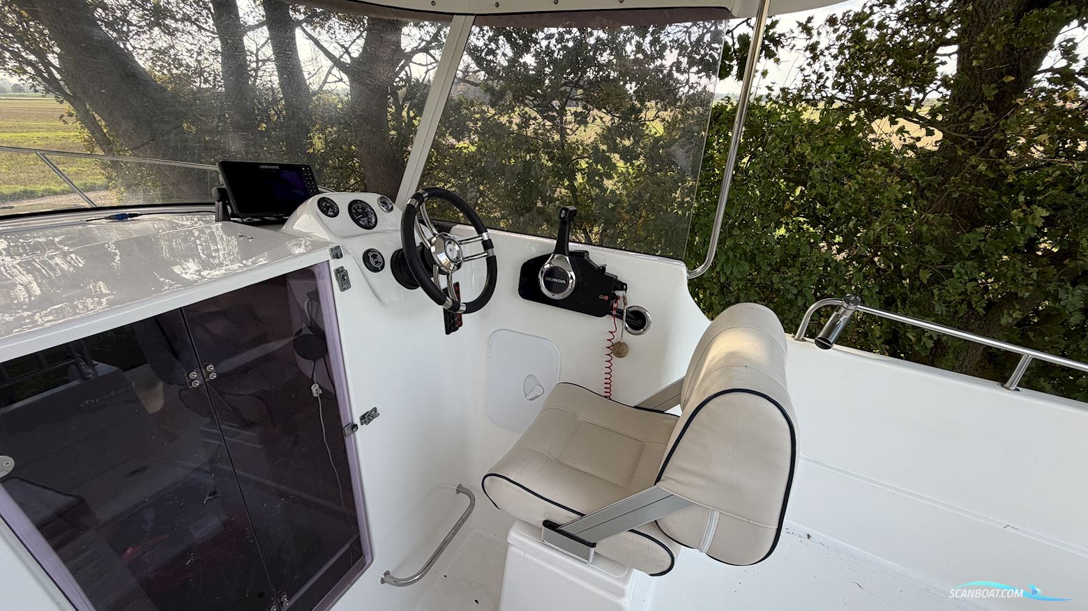 SCANDICA 550 pilothouse