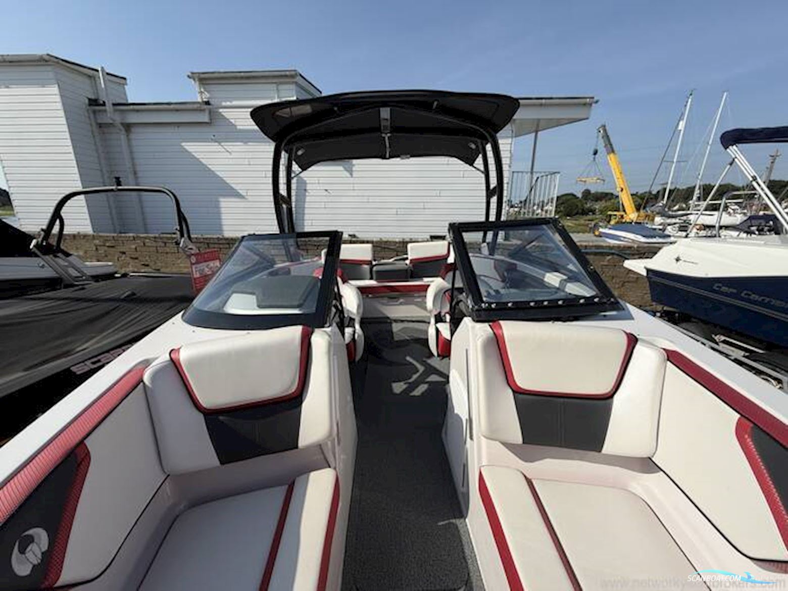 Scarab 215