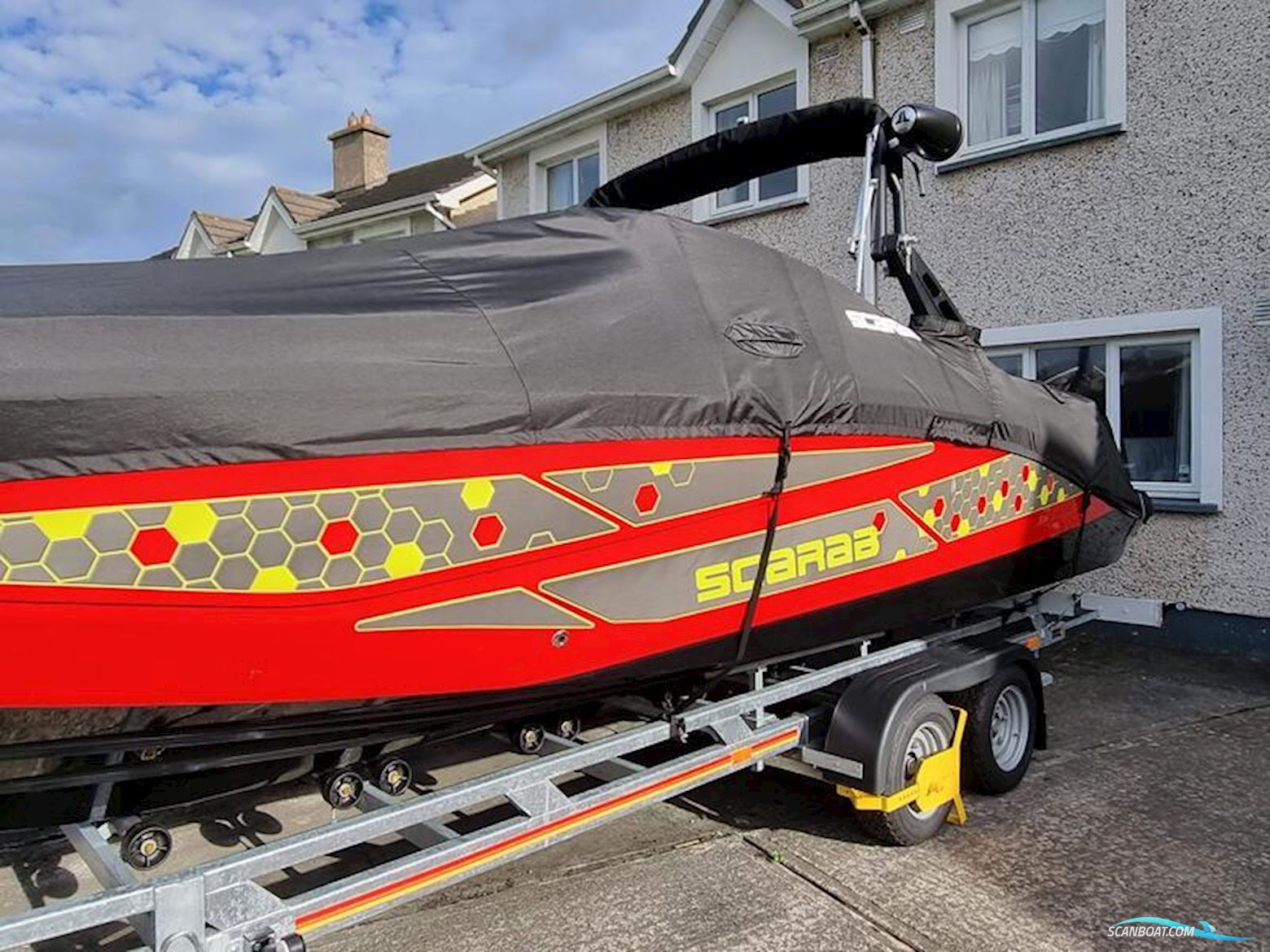 SCARAB 255 ID Wake Edition