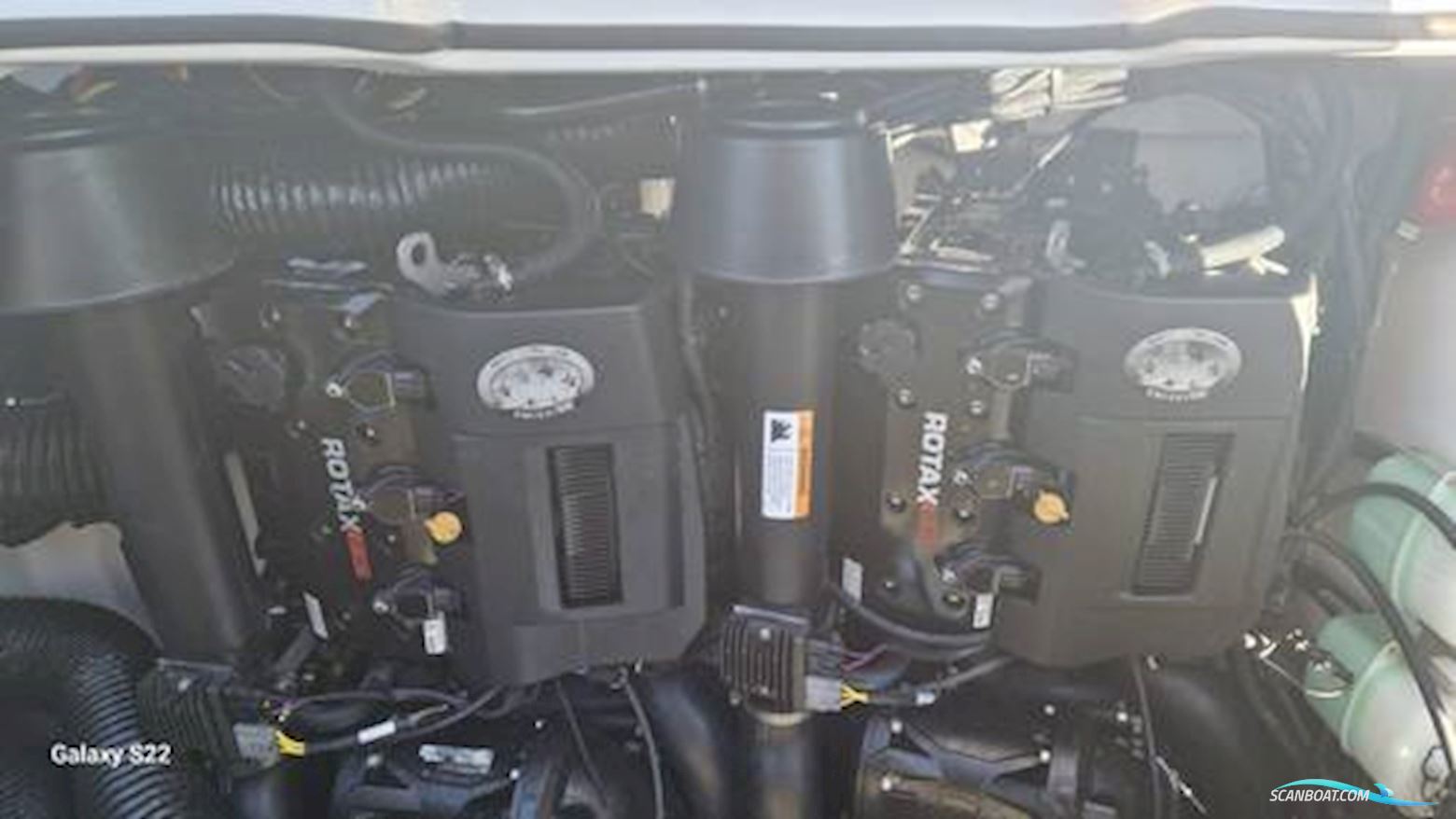 SCARAB 255 Wake Edition