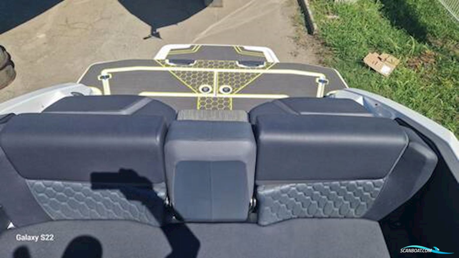 SCARAB 255 Wake Edition