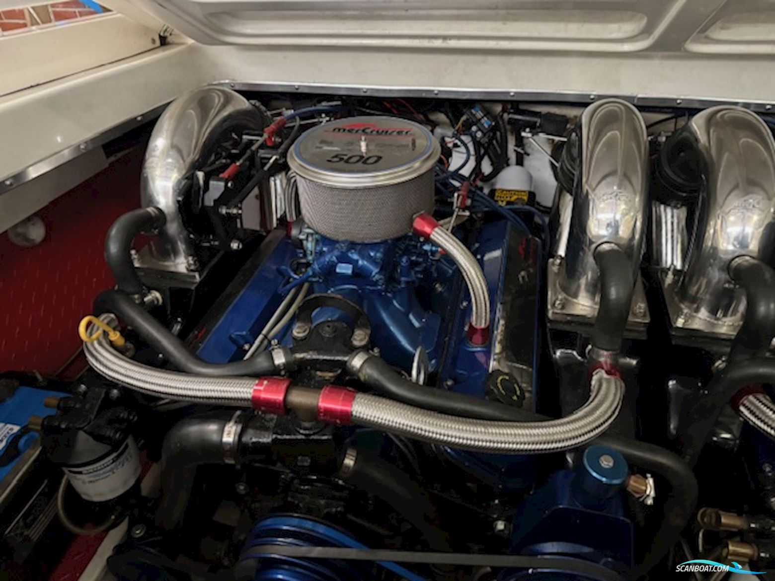 Scarab 33 Avs 2 x 500 HK.