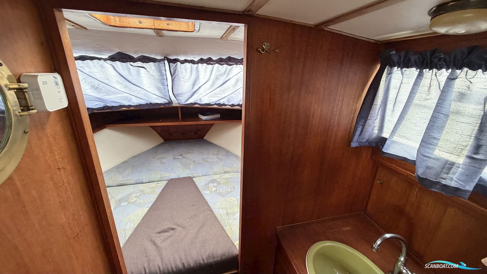 SEA MASTER 813