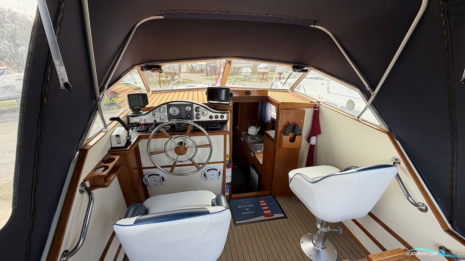 SEA MASTER 813