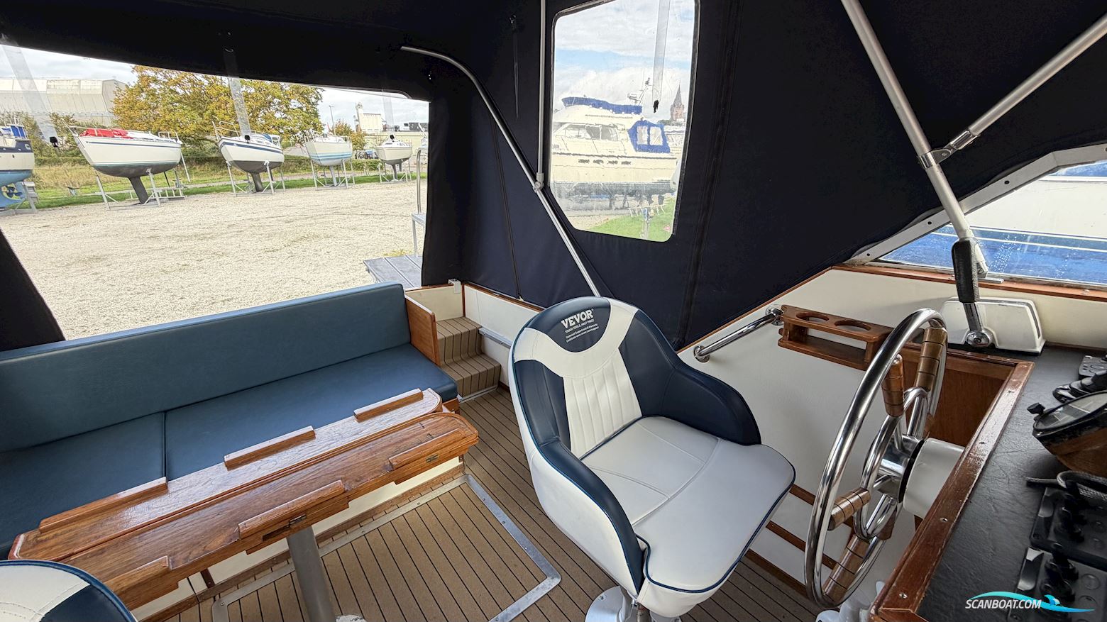 SEA MASTER 813