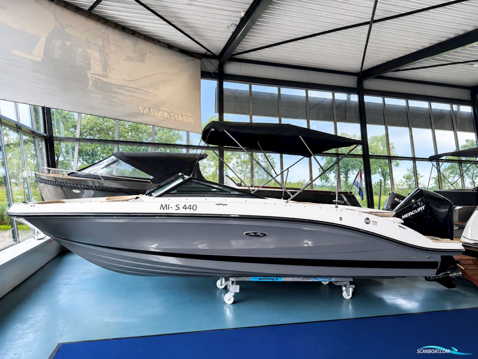 Sea Ray  210 SPX Outboard Motorboat 2022, with Mercrury engine, The Netherlands