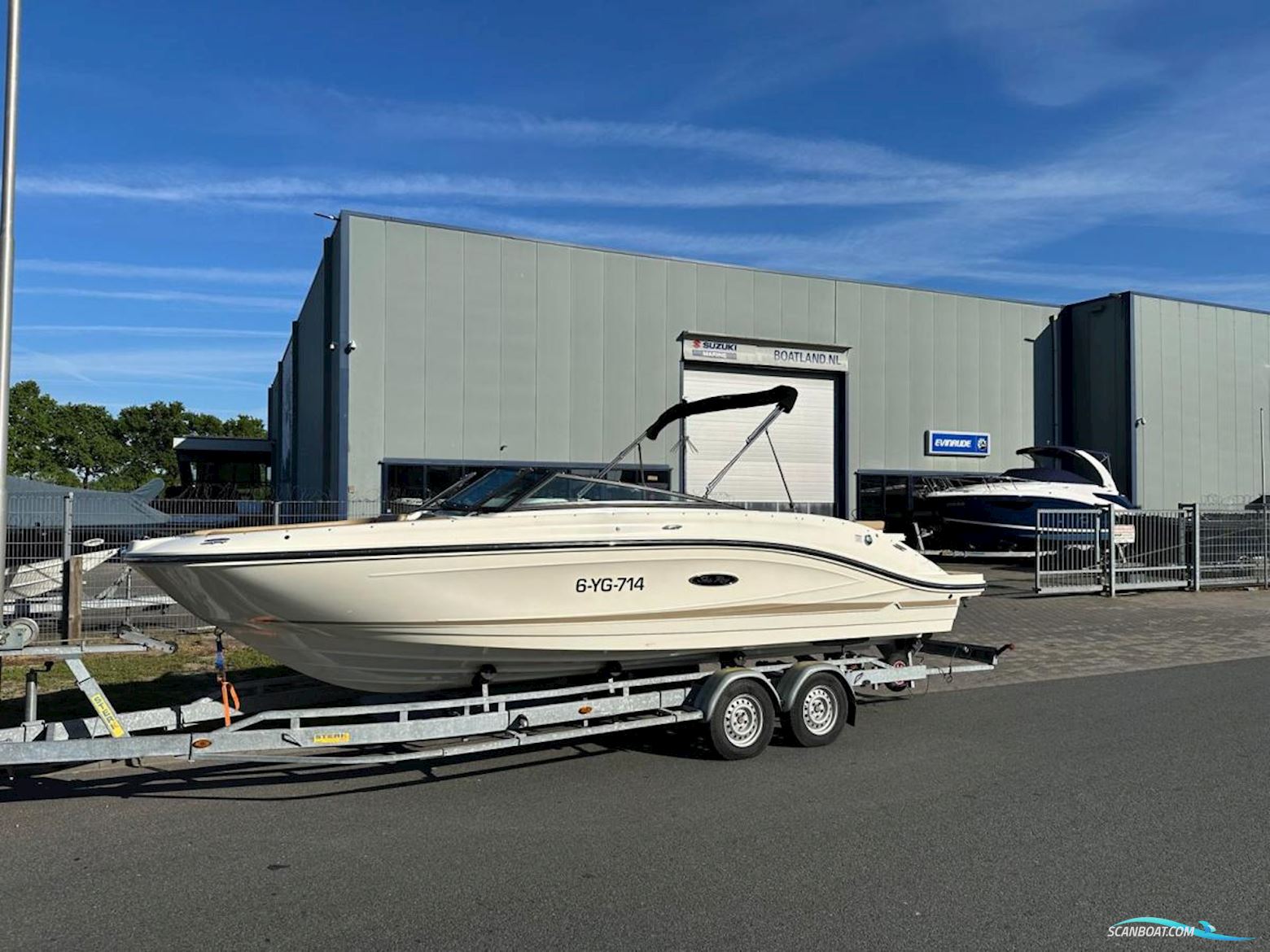 Sea Ray  230 SPX Bowrider