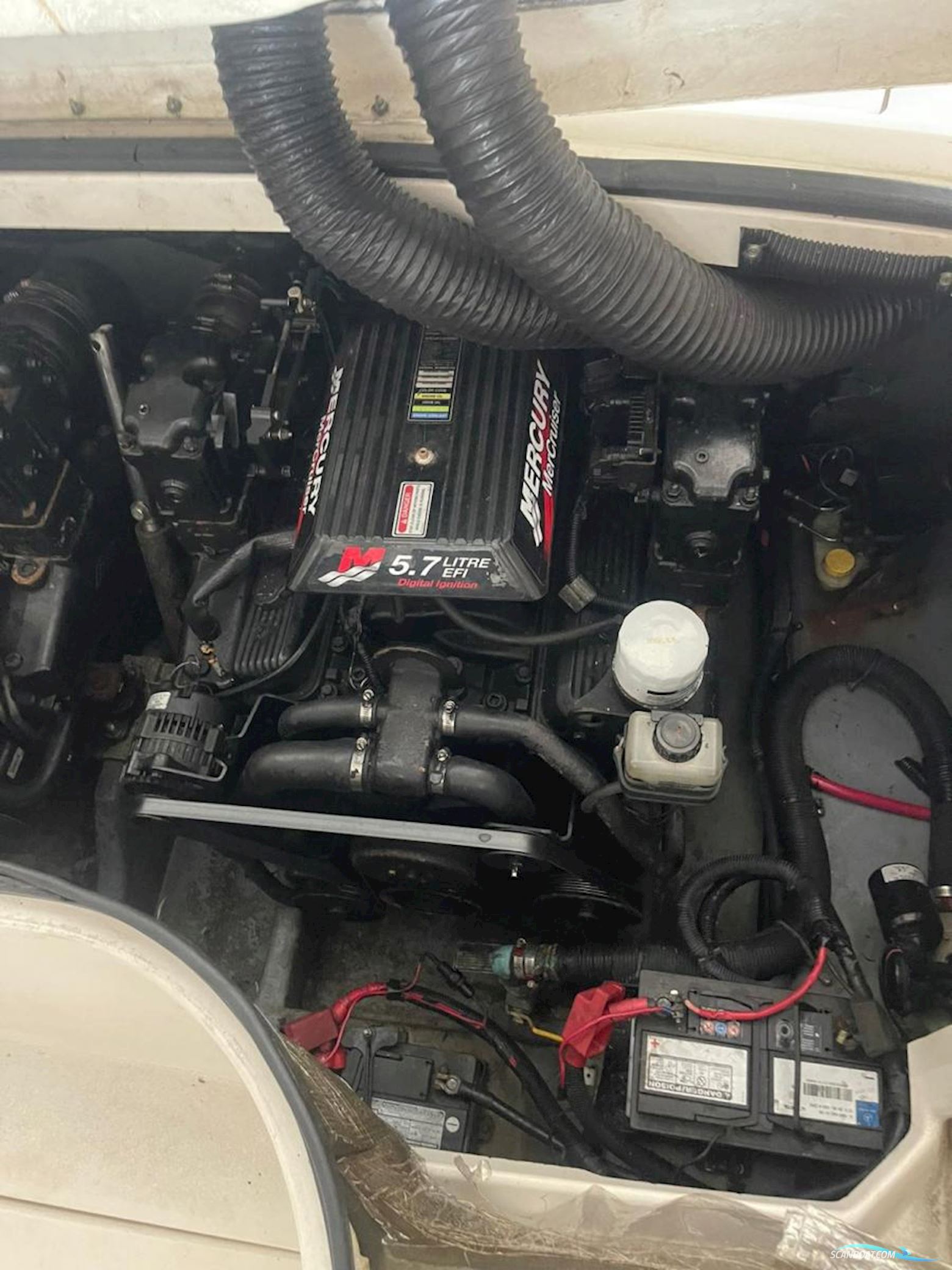 Sea Ray  280 SunSport Cuddy Cabin