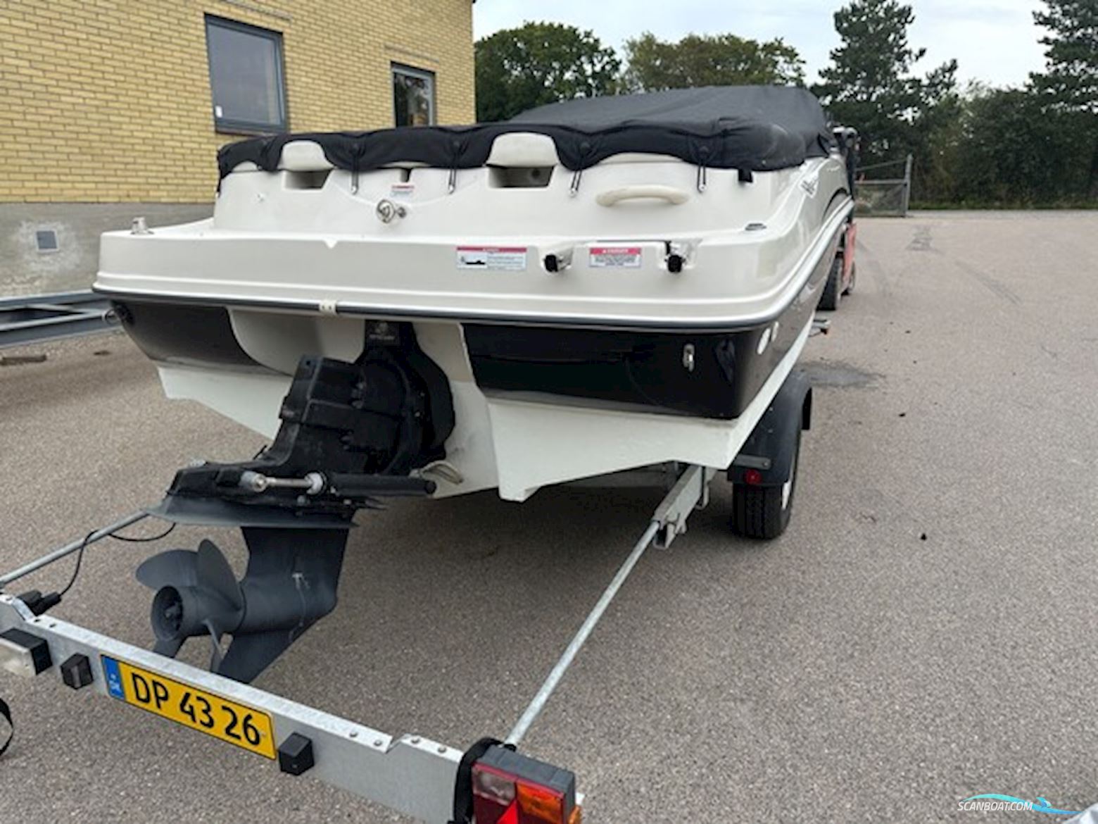 Sea Ray 175 Sport Med Mercruiser 3.0 Tks 196 Timer og Trailer – 2009
