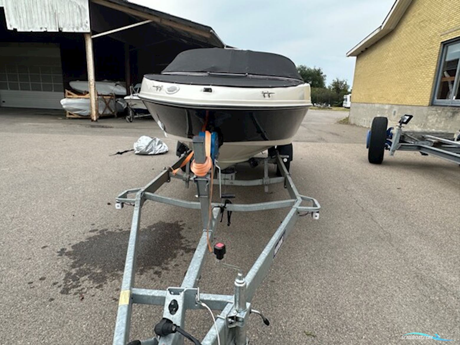 Sea Ray 175 Sport Med Mercruiser 3.0 Tks 196 Timer og Trailer – 2009