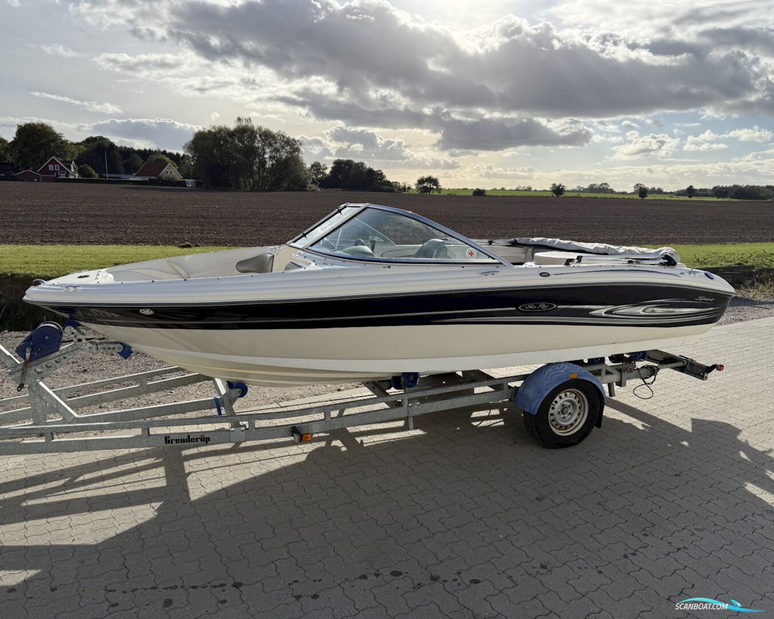 Sea Ray 185 Motorboat 2005, with Mercruiser 4.3L engine, Denmark