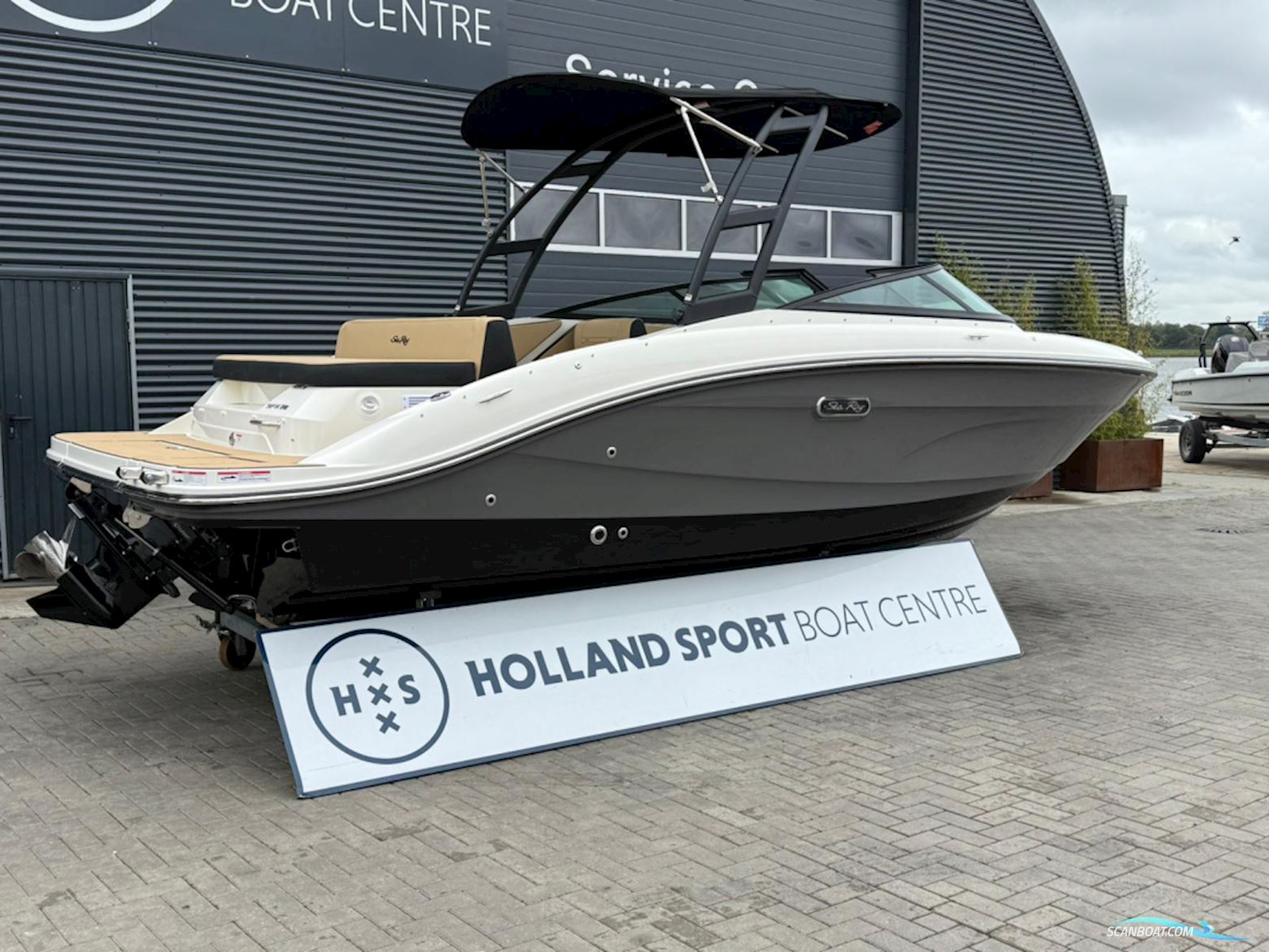 Sea Ray 210 spx