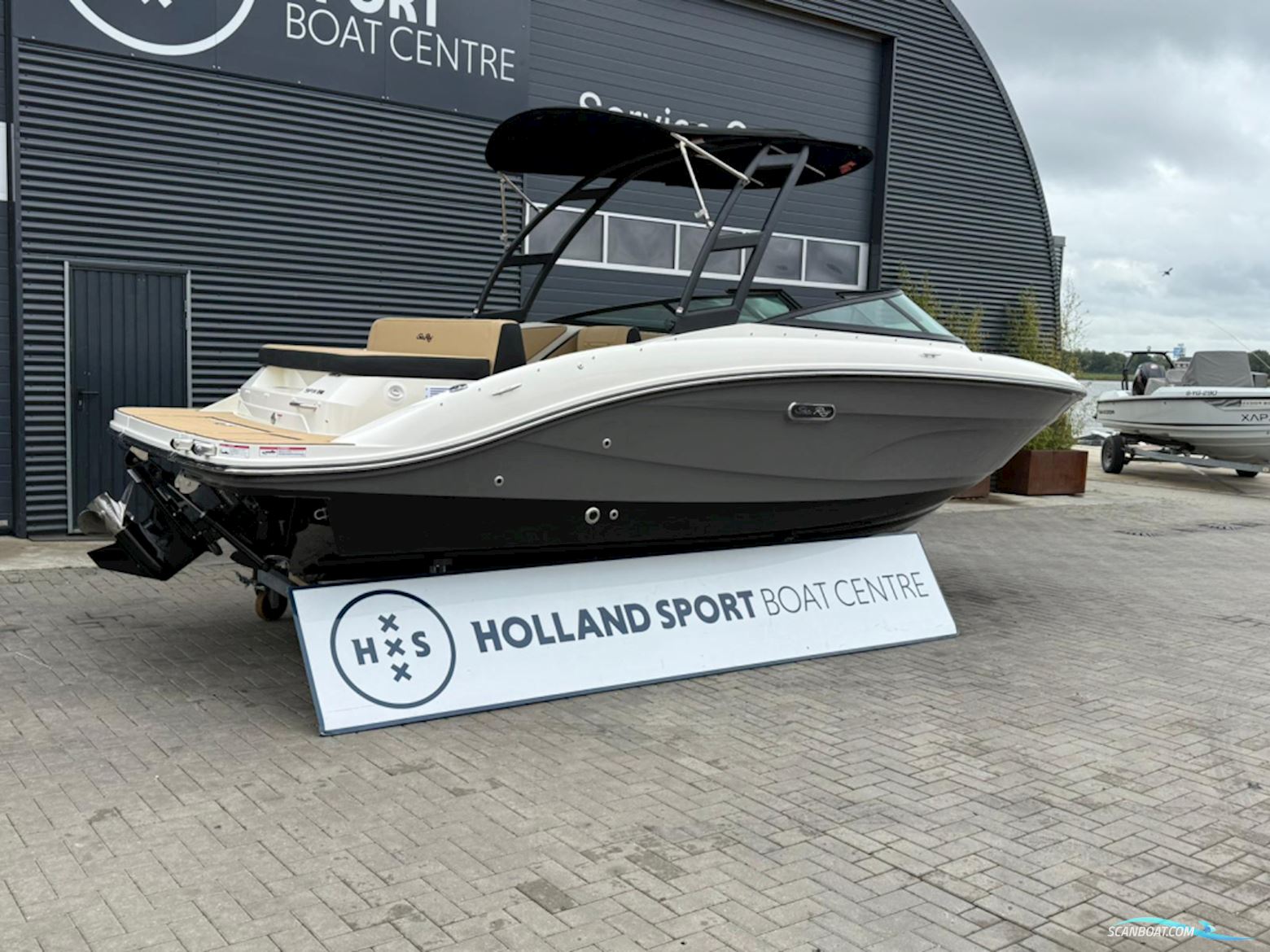 Sea Ray 210 spx