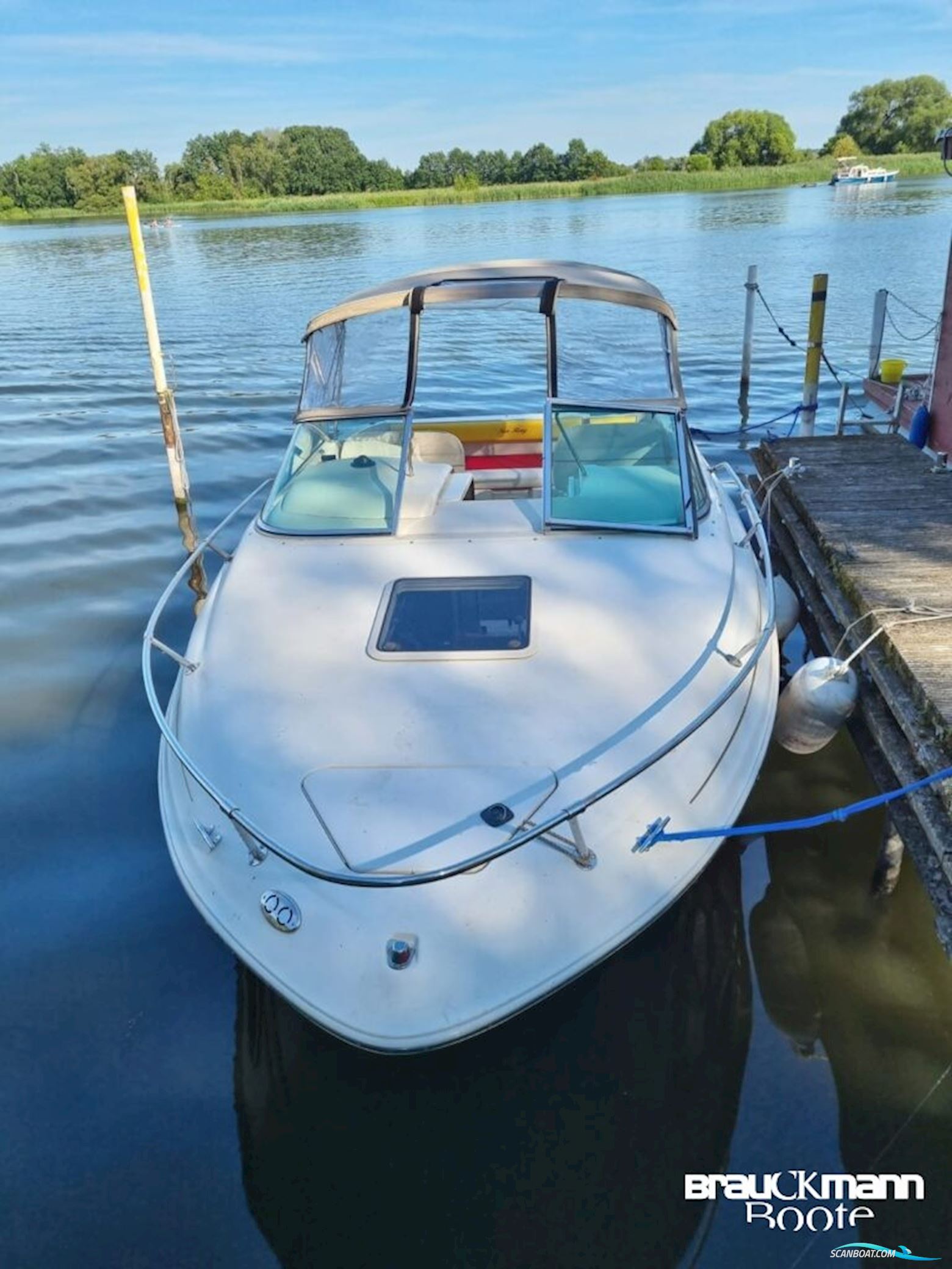 Sea Ray 215 Express