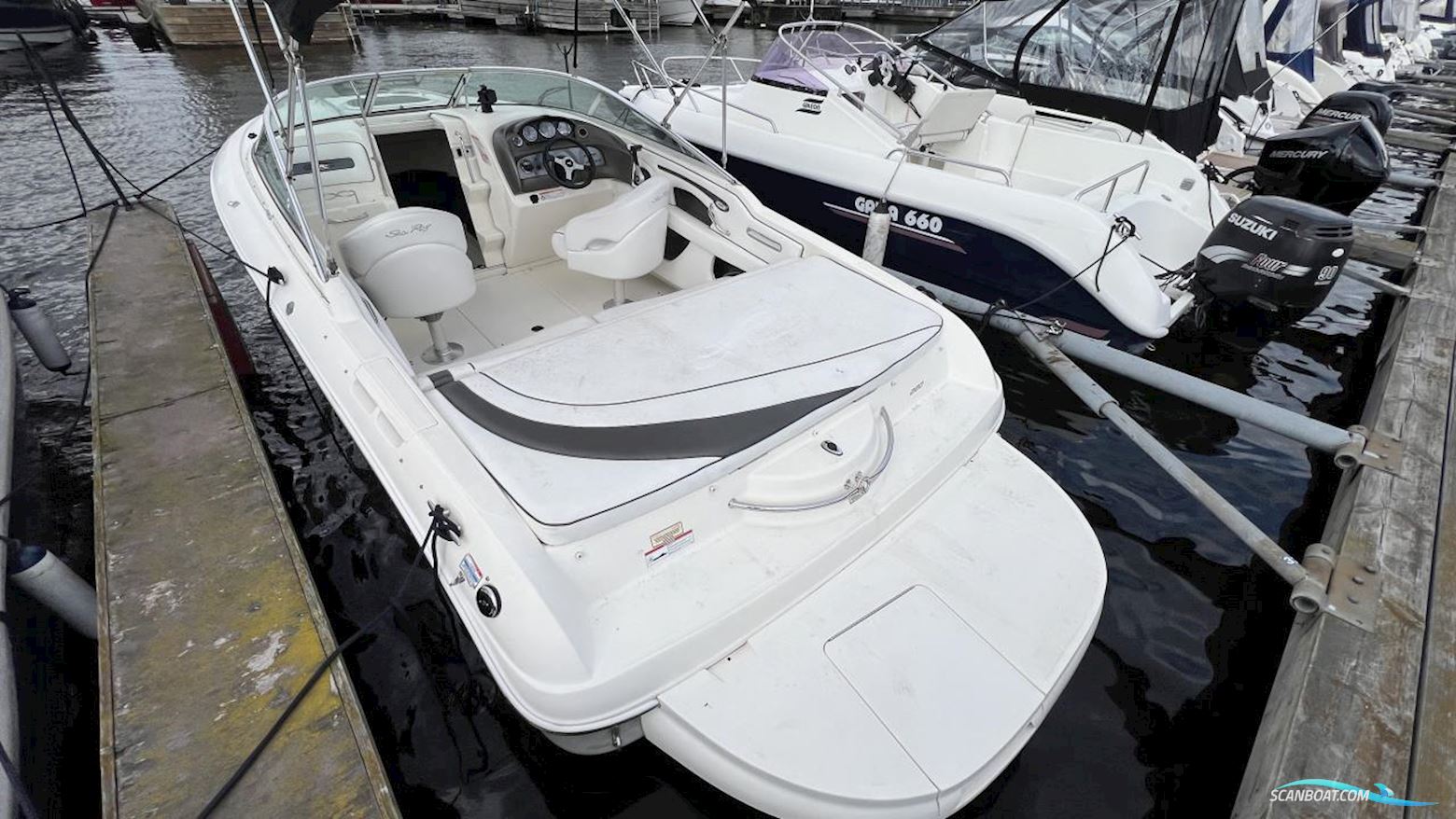 Sea Ray 220 SUN SPORT Motorboat 2006, with Mercruiser engine, Sweden