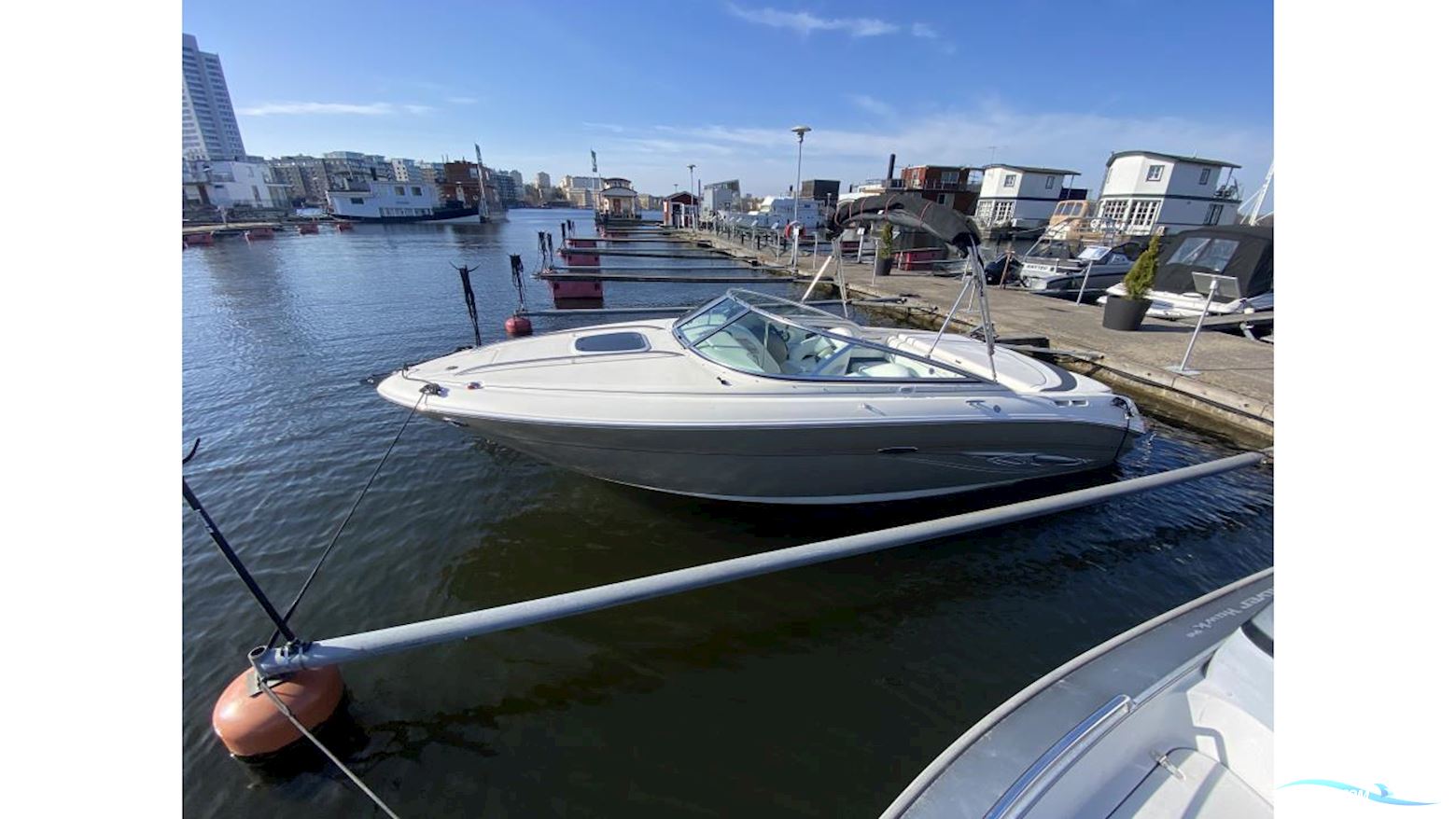 Sea Ray 220 Sun Sport Motorboat 2006, with Mercruiser engine, Sweden