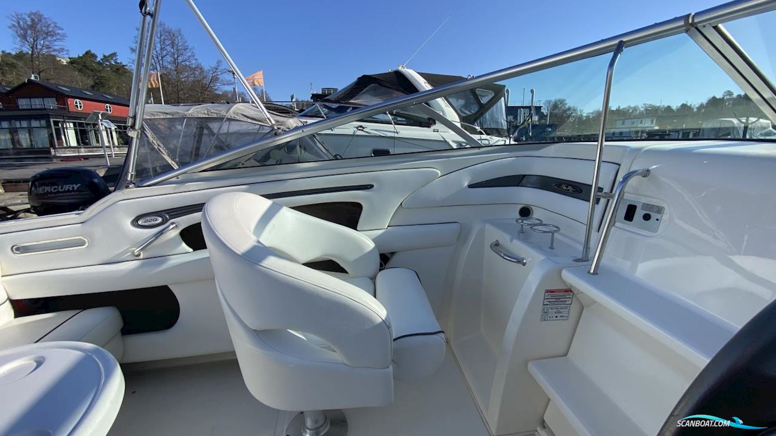 Sea Ray 220 Sun Sport