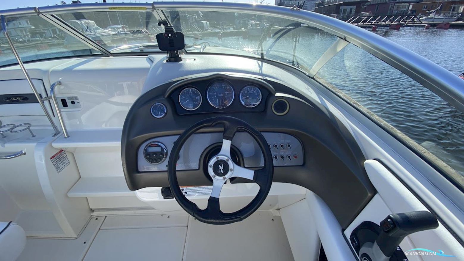 Sea Ray 220 Sun Sport