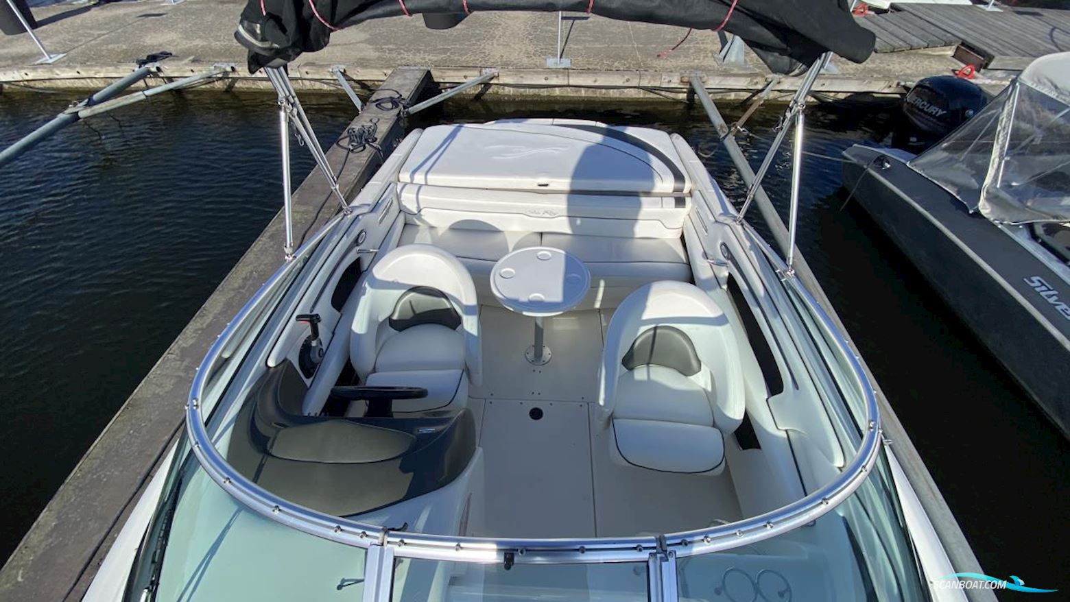 Sea Ray 220 Sun Sport