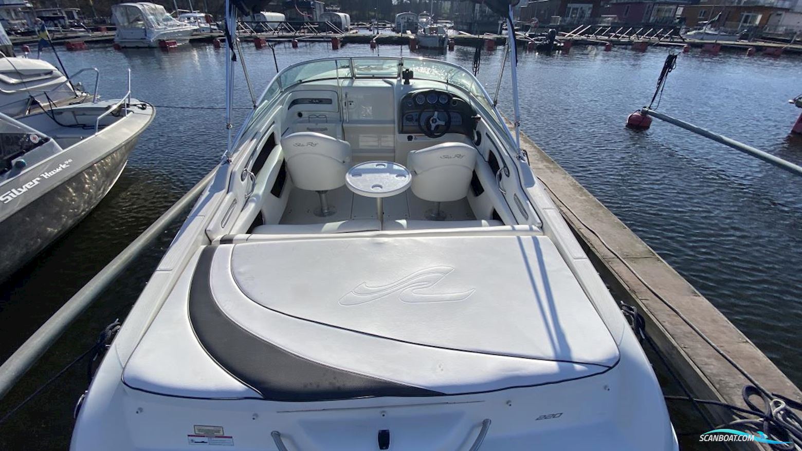 Sea Ray 220 Sun Sport