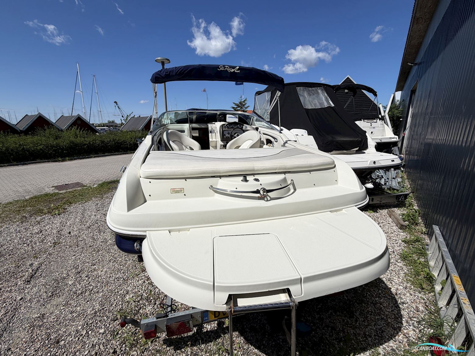Sea Ray 220 Sunsport
