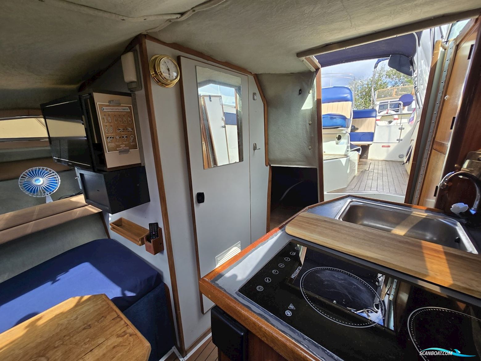 Sea Ray 220DA