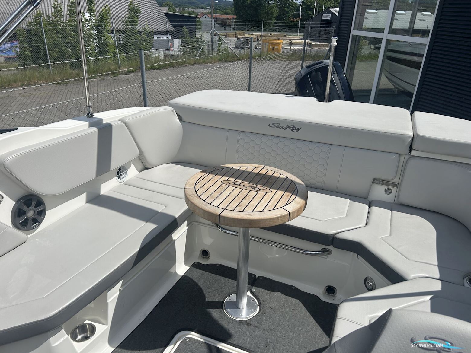 Sea Ray 230 Sun Sport OB