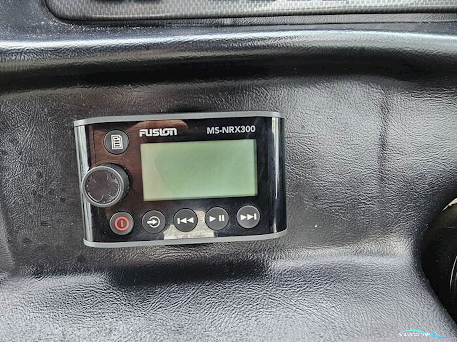 Sea Ray 240 Overnighter