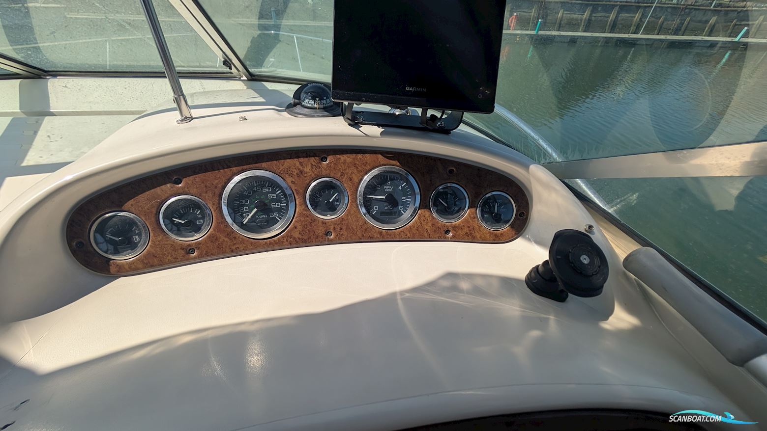 Sea Ray 240 Sun Dancer
